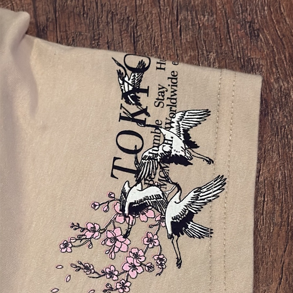 MENS TOKYO T SHIRT LARGE - Picture 3 of 7